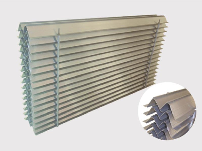 M-type aluminum alloy water collector